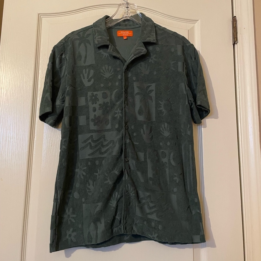 Negative Space Mens Button Shirt & Shorts Set Green Beach Resort Top S Shorts M